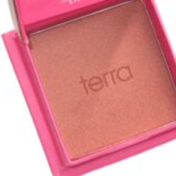 SALE!  ✅ Benefit #TERRA Silky-Soft Powder Blush ✨ NEW IN BOX - Picture 2 of 6